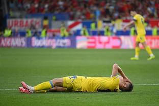 阿森纳女足官方：中场球员佩洛娃前十字韧带断裂，将接受手术